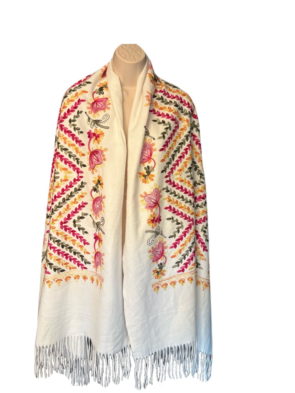 La Seine & Moi Embroidered Floral Shawl Wrap Fringe Cream Boho Attributed